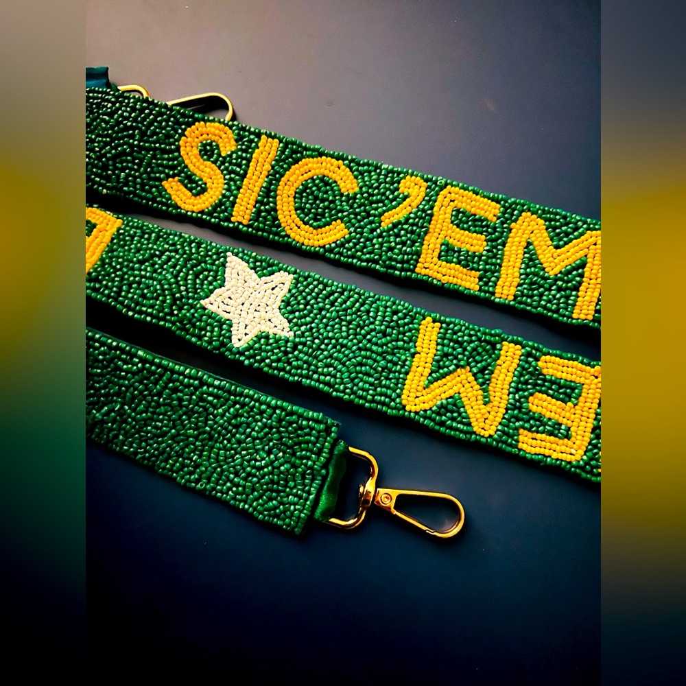 Go Bears Sic ‘Em Game college Day Baylor Beaded Purse Strap green
